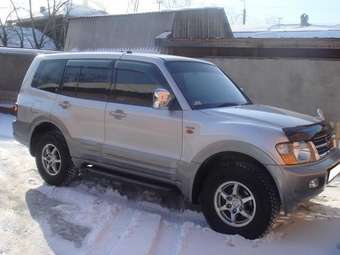 2001 Mitsubishi Pajero