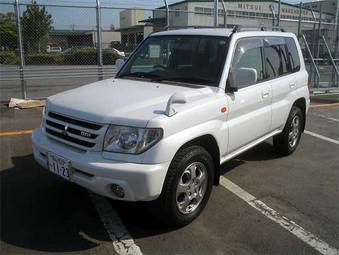 2001 Mitsubishi Pajero Pics