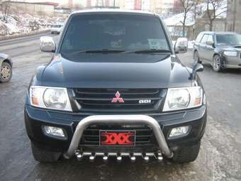 2001 Mitsubishi Pajero Pictures