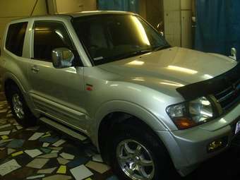 2001 Mitsubishi Pajero Pics