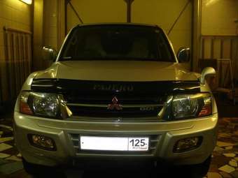 2001 Mitsubishi Pajero Pictures