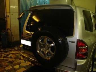 2001 Mitsubishi Pajero Photos