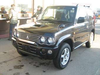 2001 Mitsubishi Pajero