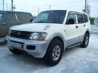 2001 Mitsubishi Pajero