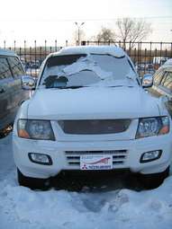 2001 Mitsubishi Pajero Photos