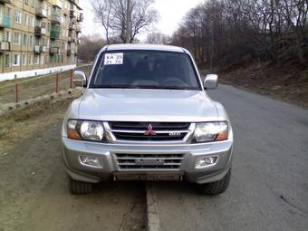 2001 Mitsubishi Pajero