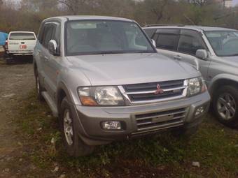 2001 Mitsubishi Pajero Pictures