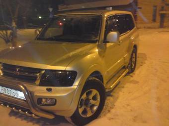 2001 Mitsubishi Pajero Pictures