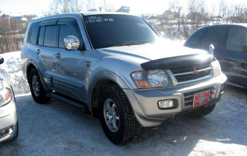 2001 Mitsubishi Pajero