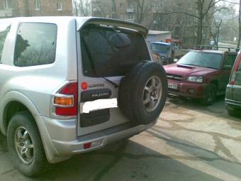 2001 Mitsubishi Pajero Pics