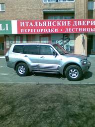 2001 Mitsubishi Pajero Pictures