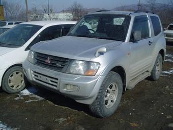 2001 Mitsubishi Pajero