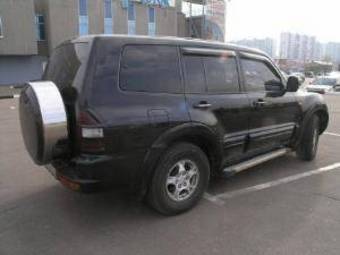 2001 Mitsubishi Pajero Pictures