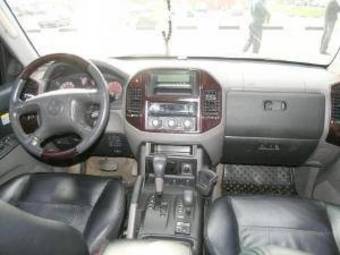 2001 Mitsubishi Pajero Pics