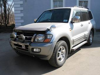 2001 Mitsubishi Pajero Pics