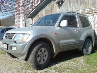 2001 Mitsubishi Pajero