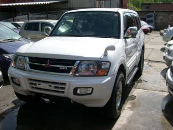 2001 Mitsubishi Pajero Pics