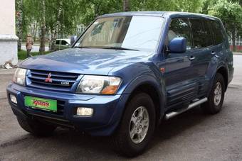 2001 Mitsubishi Pajero Photos