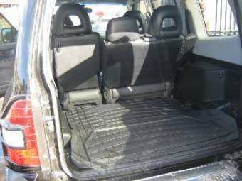 2001 Mitsubishi Pajero Photos