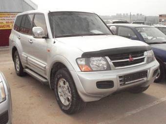 2001 Mitsubishi Pajero Pictures