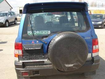 2001 Mitsubishi Pajero Wallpapers