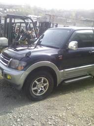 2001 Mitsubishi Pajero Pictures