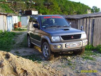 2001 Mitsubishi Pajero