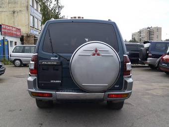 2001 Mitsubishi Pajero Pictures