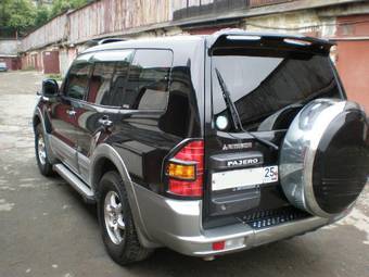 2001 Mitsubishi Pajero Wallpapers