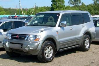 2001 Mitsubishi Pajero