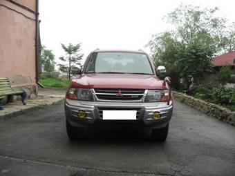 2001 Mitsubishi Pajero Pictures