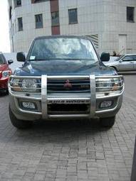 2001 Mitsubishi Pajero Pictures