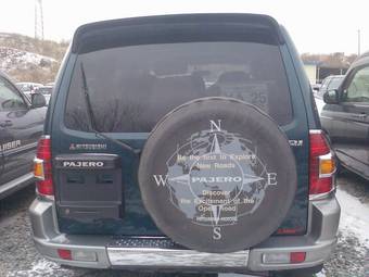 2001 Mitsubishi Pajero Pictures
