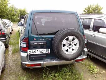 2001 Mitsubishi Pajero Photos