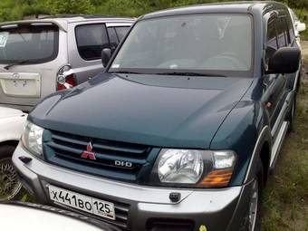 2001 Mitsubishi Pajero Pictures