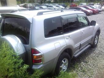 2001 Mitsubishi Pajero Pictures