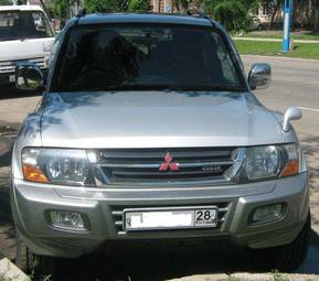 2001 Mitsubishi Pajero Pictures