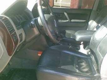 2001 Mitsubishi Pajero Wallpapers