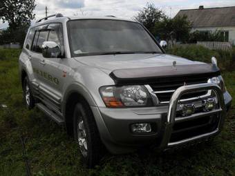 2001 Mitsubishi Pajero Photos