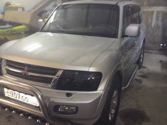 2001 Mitsubishi Pajero Pictures