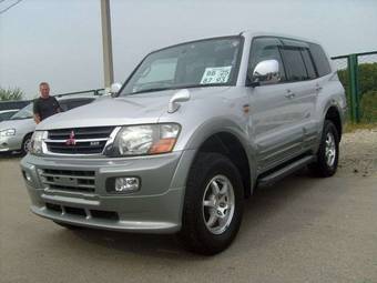 2001 Mitsubishi Pajero Pics