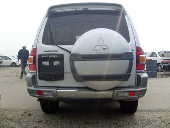 2001 Mitsubishi Pajero Pictures