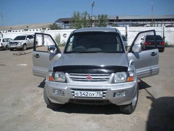 2001 Mitsubishi Pajero