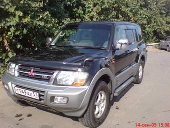 2001 Mitsubishi Pajero Pictures