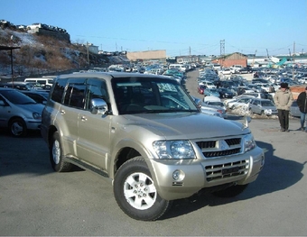 2002 Mitsubishi Pajero