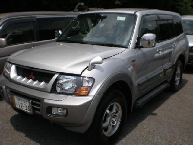 2002 Mitsubishi Pajero