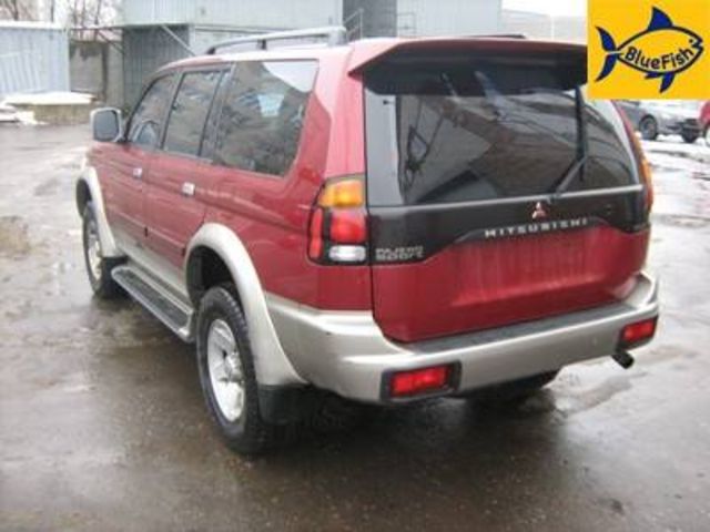 2002 Mitsubishi Pajero
