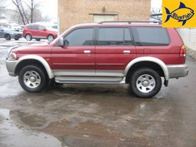2002 Mitsubishi Pajero