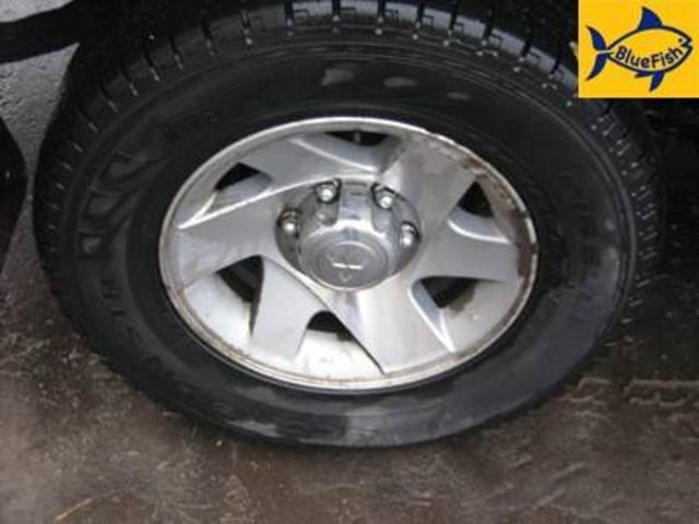 2002 Mitsubishi Pajero