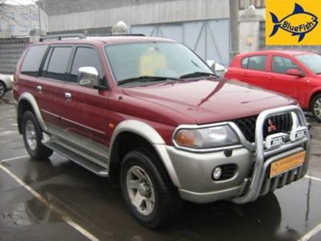 2002 Mitsubishi Pajero